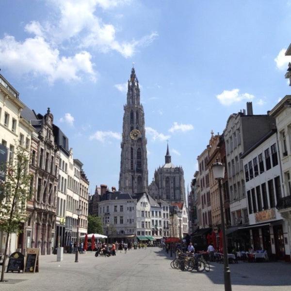 Living History - Suikernest Aparthotel Anvers Exterior foto