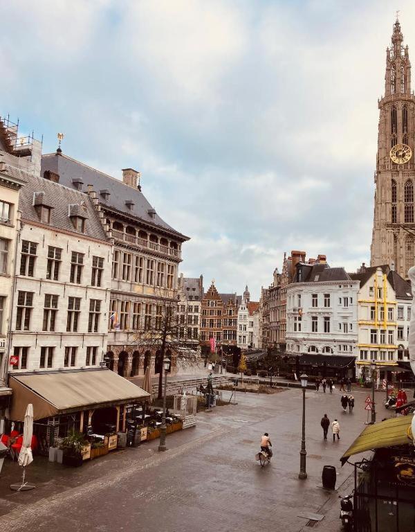 Living History - Suikernest Aparthotel Anvers Exterior foto