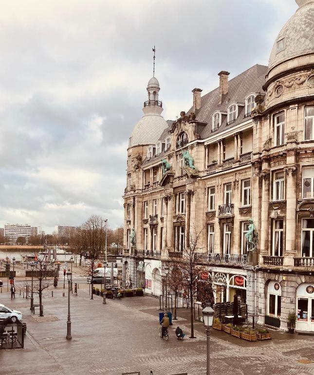 Living History - Suikernest Aparthotel Anvers Exterior foto